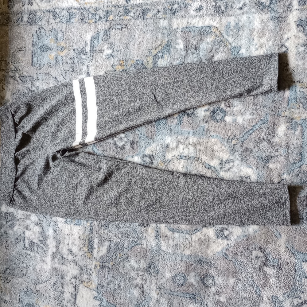 Sheln gray leggings